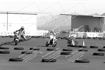 media/Mar-20-2023-Moto Forza (Mon) [[d0bbc59e78]]/Around the Pits/
